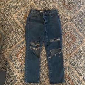 Knee ripped mom jeans